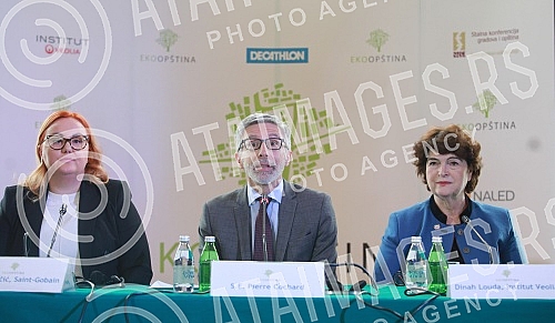 Press conference on the occasion of the first Serbian edition of the competition for sustainable cities of the Eco-Municipality, initiated by the French Embassy in Serbia.Konferencija za medije povodom pprvog srpskog izdanje konkursa za odrzive gra