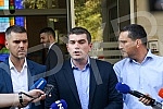 The parliamentary group of the Serbian coalition NADA (Novi DSS, POKS) held a press conference in front of the Belgrade Assembly. Odbornicka grupa Srpske koalicije NADA (Novi DSS, POKS) odrzala je konferenciju za medije ispred Skupstine Beograda.