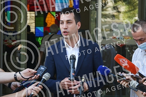 Dobrica Veselinovic addressed the media before the beginning of the session of the Belgrade City Council, on behalf of the councilors of the movement WE DON'T DROWN BELGRADE - WE MUST FOR A GOOD CITY.Dobrica Veselinovic se obratio medijima pred poc