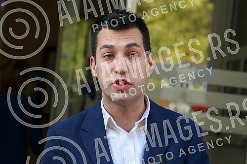 Dobrica Veselinovic addressed the media before the beginning of the session of the Belgrade City Council, on behalf of the councilors of the movement WE DON'T DROWN BELGRADE - WE MUST FOR A GOOD CITY.Dobrica Veselinovic se obratio medijima pred poc