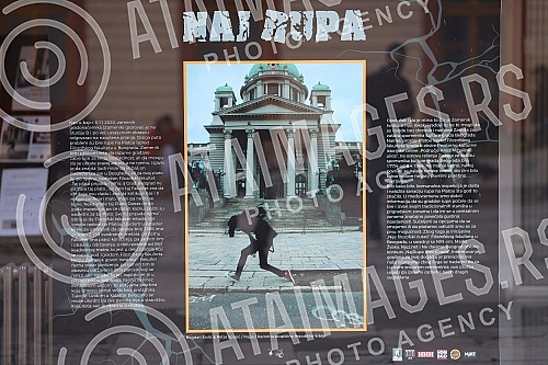 Awarding the prize to the winners of the competition THE BEST HOLE (Belgrade) of the city, which was organized by Nije Filozofski cutati, NIN, NewsNet, Marko Zvak and Ne davimo Beograd.Dodela nagrade pobednicima konkursa NAJ RUPA (Beo)grada koji su