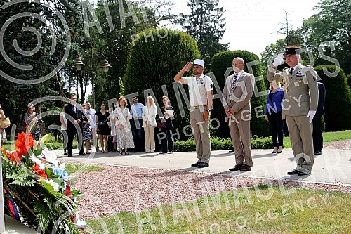 The Mayor of Belgrade, Zoran Radojicic, the Minister of Labor, Employment, Veterans and Social Affairs, Darija Kisic Tepavcevic, and the Ambassador of France to Serbia, Zan-Louis Falconi, laid wreaths at the Monument of Gratitude to France on the occ