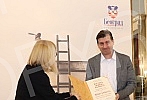 The ceremonial awarding of the newly established Dusan Radovic Award for Literature for Children and Youth was held in the Ceremonial Hall of the Belgrade City Assembly, organized by the Belgrade City Library.U Svecanoj sali Skupstine grada Beograd