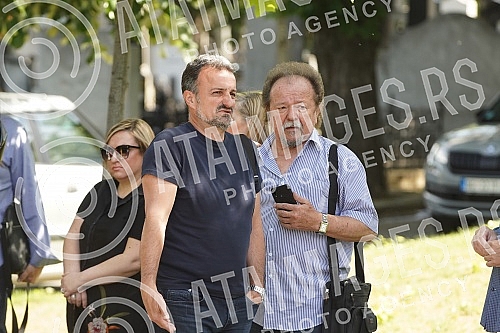 A memorial service was held at the New Cemetery six months after the death of Merima Njegomir.Pomen povodom sest meseci od smrti Merime Njegomir sluzen je na Novom groblju. 