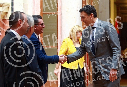 Members of the Parliamentary Friendship Group with Greece, led by Group President Veroljub Arsic, met with Greek Tourism Minister Vassilis Kikilias and a delegation from the Greek Parliament. Clanovi Poslanicke grupe prijateljstva sa Grckom, na cel