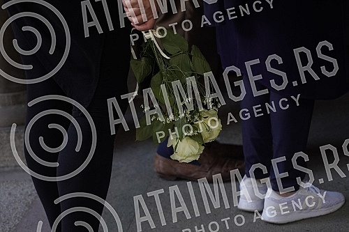 The coffin with the body of Matej Peris arrived at the church of St. Anthony, where it will be exhibited, citizens who came to say goodbye to him are slowly arriving, and at 5 pm there will be a funeral led by Belgrade Archbishop Stanislav Hocevar.