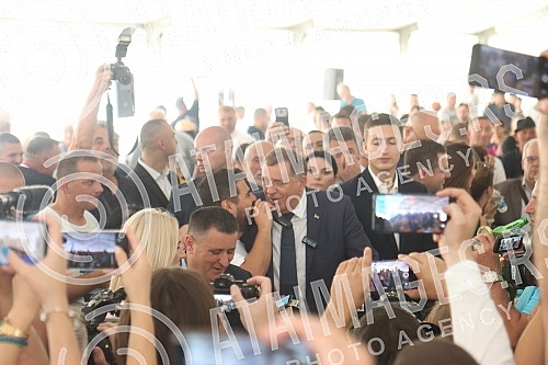 This year's Kocic Choir began on August 26 in Banja Luka, and ended today in the writer's hometown of Stricici in Manjaca, where a formal academy was held and the presentation of the Kocic Award.Ovogodisnji Kocicev zbor poceo je 26. avgusta u Banjo
