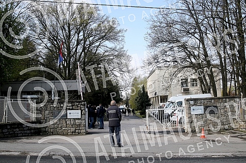 The President of the Republic of Serbia, Aleksandar Vucic, visited the Torlak Institute of Virology and Serums and presented the AstraZeneca vaccine for the Republika Srpska to the Chairman of the Presidency of Bosnia and Herzegovina, Milorad Dodik.