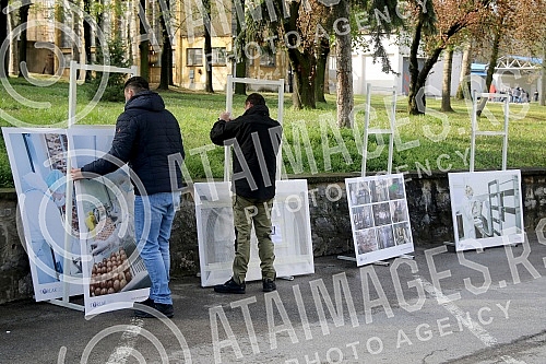 The President of the Republic of Serbia, Aleksandar Vucic, visited the Torlak Institute of Virology and Serums and presented the AstraZeneca vaccine for the Republika Srpska to the Chairman of the Presidency of Bosnia and Herzegovina, Milorad Dodik.