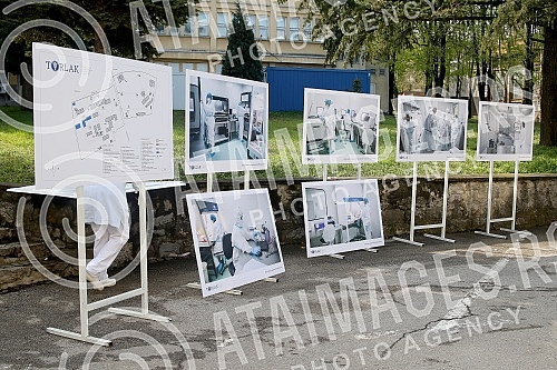 The President of the Republic of Serbia, Aleksandar Vucic, visited the Torlak Institute of Virology and Serums and presented the AstraZeneca vaccine for the Republika Srpska to the Chairman of the Presidency of Bosnia and Herzegovina, Milorad Dodik.