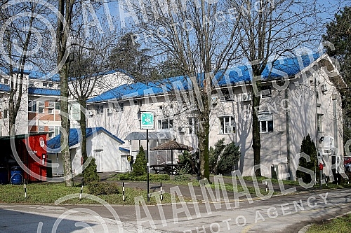 The President of the Republic of Serbia, Aleksandar Vucic, visited the Torlak Institute of Virology and Serums and presented the AstraZeneca vaccine for the Republika Srpska to the Chairman of the Presidency of Bosnia and Herzegovina, Milorad Dodik.