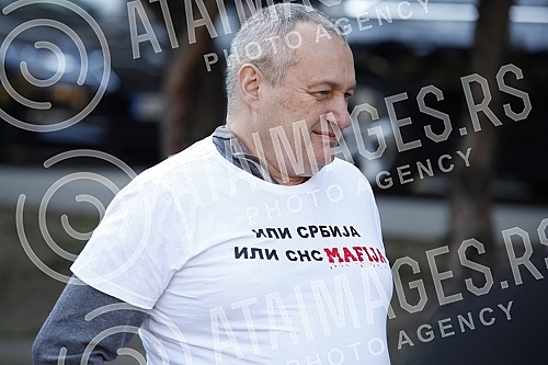 The Democratic Party and the Assembly of Free Serbia held a joint press conference in front of the Ministry of Health and Of the Republic Public Prosecutor's Office, and the topic of the conference was the filing of criminal charges against the Prime