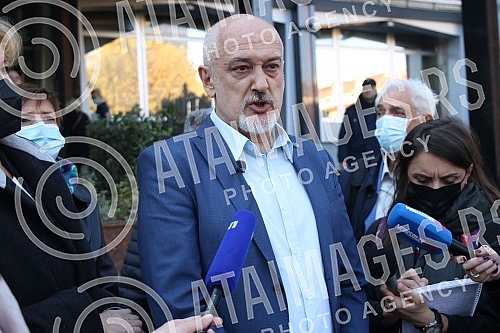 The Democratic Party and the Assembly of Free Serbia held a joint press conference in front of the Ministry of Health and Of the Republic Public Prosecutor's Office, and the topic of the conference was the filing of criminal charges against the Prime