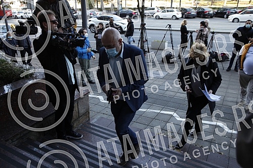 The Democratic Party and the Assembly of Free Serbia held a joint press conference in front of the Ministry of Health and Of the Republic Public Prosecutor's Office, and the topic of the conference was the filing of criminal charges against the Prime