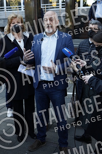 The Democratic Party and the Assembly of Free Serbia held a joint press conference in front of the Ministry of Health and Of the Republic Public Prosecutor's Office, and the topic of the conference was the filing of criminal charges against the Prime