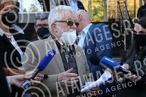 The Democratic Party and the Assembly of Free Serbia held a joint press conference in front of the Ministry of Health and Of the Republic Public Prosecutor's Office, and the topic of the conference was the filing of criminal charges against the Prime