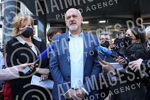 The Democratic Party and the Assembly of Free Serbia held a joint press conference in front of the Ministry of Health and Of the Republic Public Prosecutor's Office, and the topic of the conference was the filing of criminal charges against the Prime