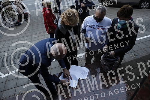 The Democratic Party and the Assembly of Free Serbia held a joint press conference in front of the Ministry of Health and Of the Republic Public Prosecutor's Office, and the topic of the conference was the filing of criminal charges against the Prime