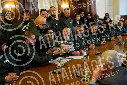 The Party of Justice and Reconciliation handed over the list for the parliamentary elections to the MUFTI'S TAX - Party of Justice and Reconciliation - Usame Zukorlic and certified statements of voters who support her at the seat of the Republic Elec