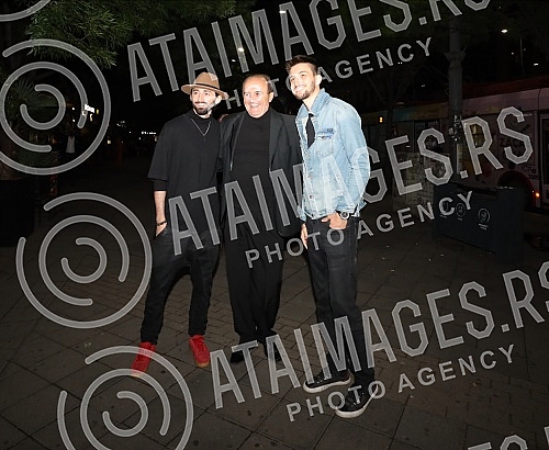 The daily Informer is celebrating its 10th birthday, and a gala celebration has been organized at the Kasina Club.Dnevni list Informer proslavlja 10. rodjendan te su u klubu Kasina organizovali gala proslavu.