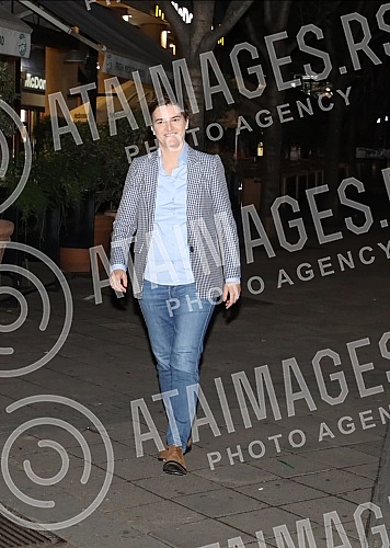 The daily Informer is celebrating its 10th birthday, and a gala celebration has been organized at the Kasina Club.Dnevni list Informer proslavlja 10. rodjendan te su u klubu Kasina organizovali gala proslavu.