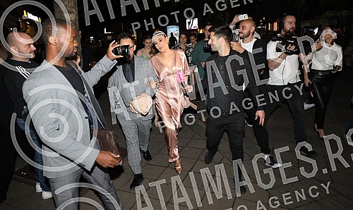 The daily Informer is celebrating its 10th birthday, and a gala celebration has been organized at the Kasina Club.Dnevni list Informer proslavlja 10. rodjendan te su u klubu Kasina organizovali gala proslavu.