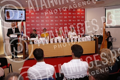 Promotion of the book of poetry Sapat andjela by Snezana Teodoropoulos was held at the UNS press center.Promocija knjige poezije Sapat andjela Snezana Teodoropulos odrzana je u press centru UNS-a.