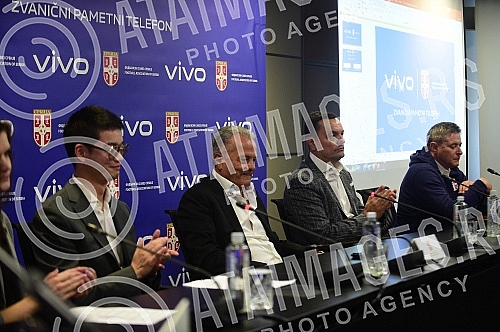 In the SC FSS, in Stara Pazova, a press conference was held between the representatives of the Football Association of Serbia and the company Vivo on the occasion of the promotion of the new sponsorship agreement.U SC FSS, u Staroj Pazovi odzana je