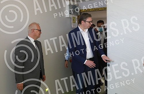 The President of the Republic of Serbia, Aleksandar Vucic, visited the final works on the reconstruction and construction of the Clinical Center of Serbia.Predsednik Republike Srbije Aleksandar Vucic obisao je zavrsne radove na rekonstrukciji i izg