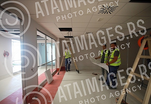 The President of the Republic of Serbia, Aleksandar Vucic, visited the final works on the reconstruction and construction of the Clinical Center of Serbia.Predsednik Republike Srbije Aleksandar Vucic obisao je zavrsne radove na rekonstrukciji i izg