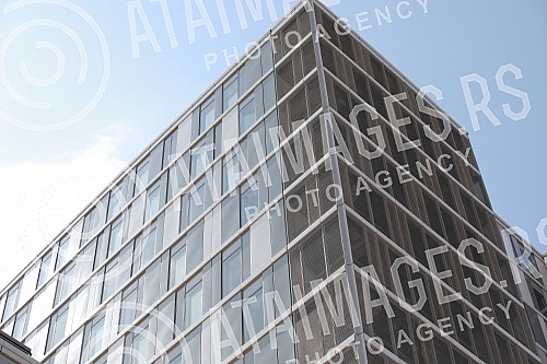 The President of the Republic of Serbia, Aleksandar Vucic, visited the final works on the reconstruction and construction of the Clinical Center of Serbia.Predsednik Republike Srbije Aleksandar Vucic obisao je zavrsne radove na rekonstrukciji i izg