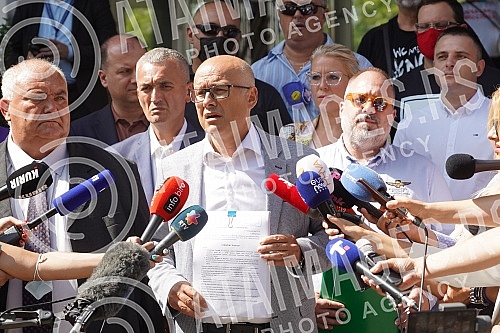 On the occasion of all the lies of the mafia clan of Veljko Belivuk and tycoon politicians close to them and their media in the country and abroad, the vice president of the SNS Main Board Milos Vucevic filed a criminal complaint against Serbian Pres