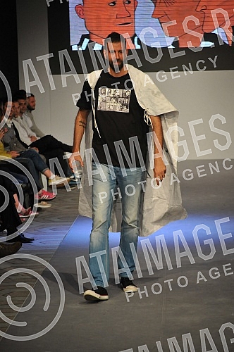 Models of modeling agency Select presented a unique collection of movements Grobarski trash romanticism , with a collection of tracksuits of designer Ivan Golubovic, designed in the spirit of the Partizan. Modeli modne agencije Select predstavili su