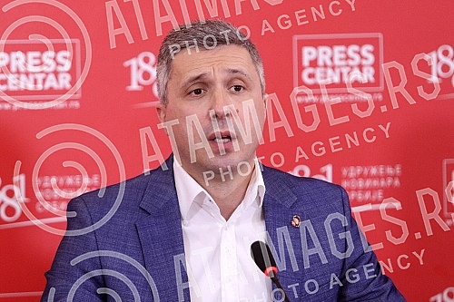 The Patriotic Bloc for the Reconstruction of the Kingdom of Serbia held a press conference at which it presented social and economic measures for the reconstruction of the Kingdom of Serbia.Patriotski blok za obnovu Kraljevine Srbije odrzao je konf
