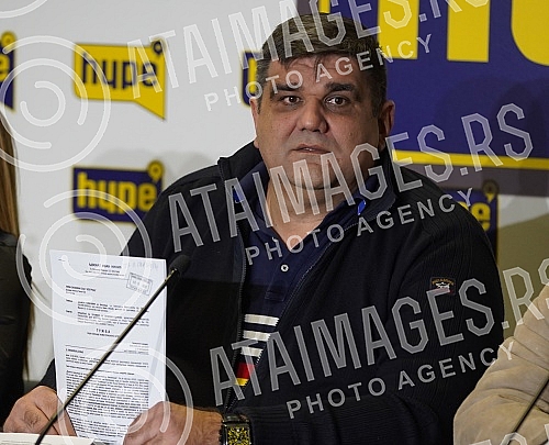 Aca Lukas and the author's team organized a press conference with irregularities at the Hype studio at the Belgrade Fair at the 