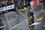 As part of the Redbull Show Run event, David Coulthard in the RB7 F1 car, the Drift Brothers in their BMW Drift cars and Arunas Aras Gibieza on a stunt motorcycle drove through the streets of Belgrade.U okviru Redbull Show Run dogadjaja beogradskim