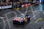 As part of the Redbull Show Run event, David Coulthard in the RB7 F1 car, the Drift Brothers in their BMW Drift cars and Arunas Aras Gibieza on a stunt motorcycle drove through the streets of Belgrade.U okviru Redbull Show Run dogadjaja beogradskim