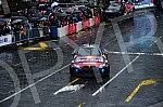 As part of the Redbull Show Run event, David Coulthard in the RB7 F1 car, the Drift Brothers in their BMW Drift cars and Arunas Aras Gibieza on a stunt motorcycle drove through the streets of Belgrade.U okviru Redbull Show Run dogadjaja beogradskim