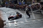 As part of the Redbull Show Run event, David Coulthard in the RB7 F1 car, the Drift Brothers in their BMW Drift cars and Arunas Aras Gibieza on a stunt motorcycle drove through the streets of Belgrade.U okviru Redbull Show Run dogadjaja beogradskim