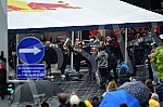 As part of the Redbull Show Run event, David Coulthard in the RB7 F1 car, the Drift Brothers in their BMW Drift cars and Arunas Aras Gibieza on a stunt motorcycle drove through the streets of Belgrade.U okviru Redbull Show Run dogadjaja beogradskim
