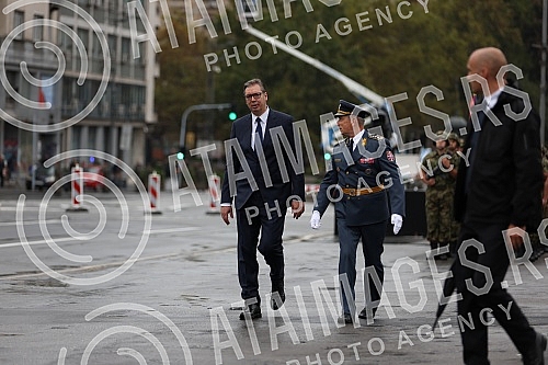 The ceremony for the promotion of the youngest officers of the Serbian Armed Forces was held in front of the House of the National Assembly of the Republic of Serbia.Svecanost povodom promocije najmladjih oficira Vojske Srbije odrzana je ispred Dom