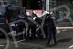 The police blocked the opponents of Europride in the central city streets, and some of them were detained.Policija je blokirala protivnike Europrajda u centralnim gradskim ulicama, a neki od njih su i privedeni.