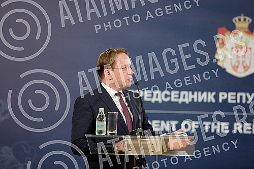 In the Presidency of Serbia, a meeting was held between President Aleksandar Vucic and the European Commissioner for Neighborhood and Enlargement Oliver Varhelyi. U Predsednistvu Srbije odrzan sastanak predsednika Aleksandra Vucica s evropskim kome
