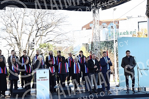 The World Day of Remembrance for the Victims of Traffic Accidents was marked today on the Republic Square in Belgrade with a special program, after which 492 white balloons were symbolically released into the sky in memory of the same number of peopl