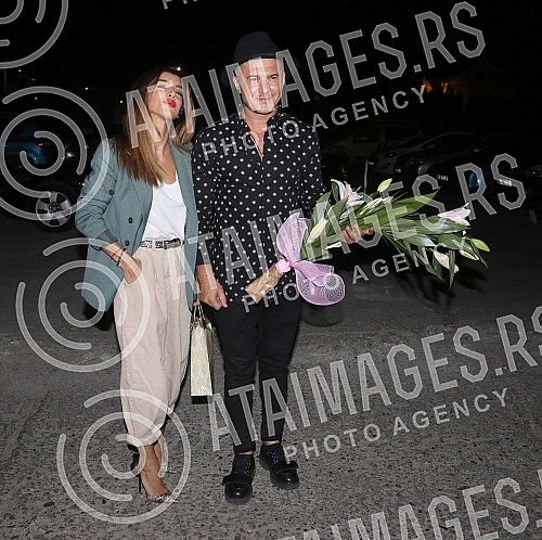 Singer Andreana Cekic and her boyfriend Marko Milosevic celebrates birthdays together.Pevacica Andreana Cekic i decko Marko Milosevic organizovali su zajednicku proslavu rodjendana.