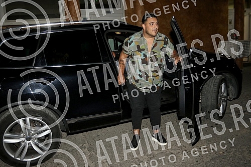 Singer Andreana Cekic and her boyfriend Marko Milosevic celebrates birthdays together.Pevacica Andreana Cekic i decko Marko Milosevic organizovali su zajednicku proslavu rodjendana.