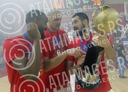 The second match of the finals of the Serbian Super League between KK FMP Meridian and KK Crvena zvezda mts was played in FMP Arena in Zeleznik.Drugi mec finala Superlige Srbije izmedju KK FMP Meridian i KK Crvena zvezda mts odigrana je u FMP Areni