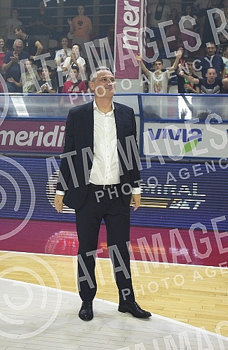 The second match of the finals of the Serbian Super League between KK FMP Meridian and KK Crvena zvezda mts was played in FMP Arena in Zeleznik.Drugi mec finala Superlige Srbije izmedju KK FMP Meridian i KK Crvena zvezda mts odigrana je u FMP Areni