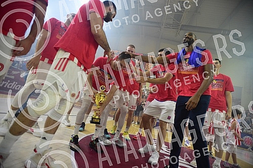 The second match of the finals of the Serbian Super League between KK FMP Meridian and KK Crvena zvezda mts was played in FMP Arena in Zeleznik.Drugi mec finala Superlige Srbije izmedju KK FMP Meridian i KK Crvena zvezda mts odigrana je u FMP Areni