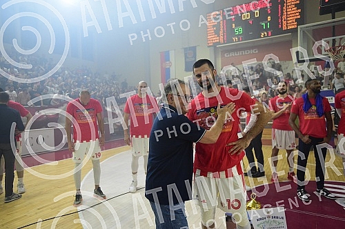 The second match of the finals of the Serbian Super League between KK FMP Meridian and KK Crvena zvezda mts was played in FMP Arena in Zeleznik.Drugi mec finala Superlige Srbije izmedju KK FMP Meridian i KK Crvena zvezda mts odigrana je u FMP Areni